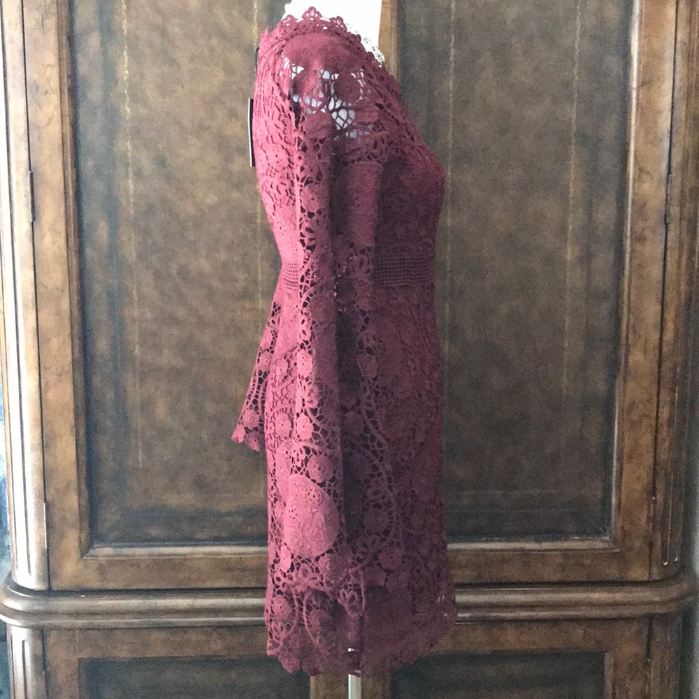 Lace Bell Sleeve Dress - Picture 6 of 7